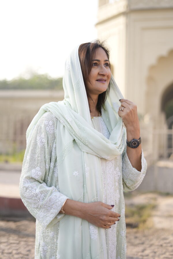 Noor-e-Hina Jalabiya